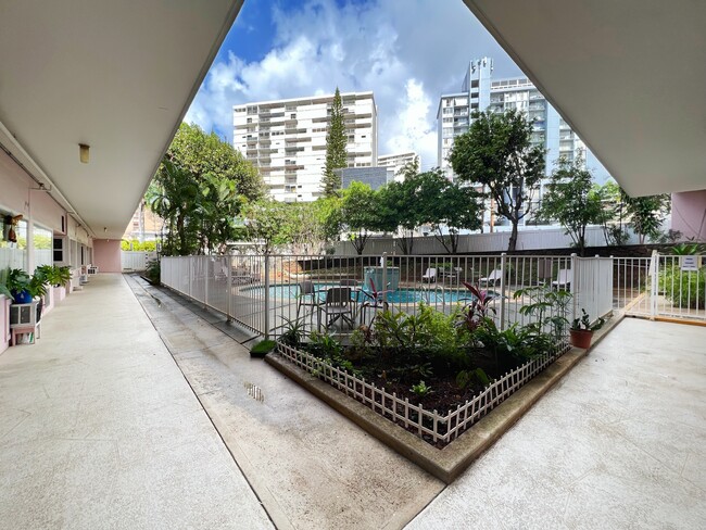 Pool inside fenced area - 1020 Green St