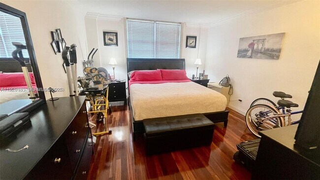 Building Photo - 19390 Collins Ave