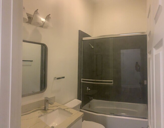 Building Photo - Promenade 151 - Work-Live