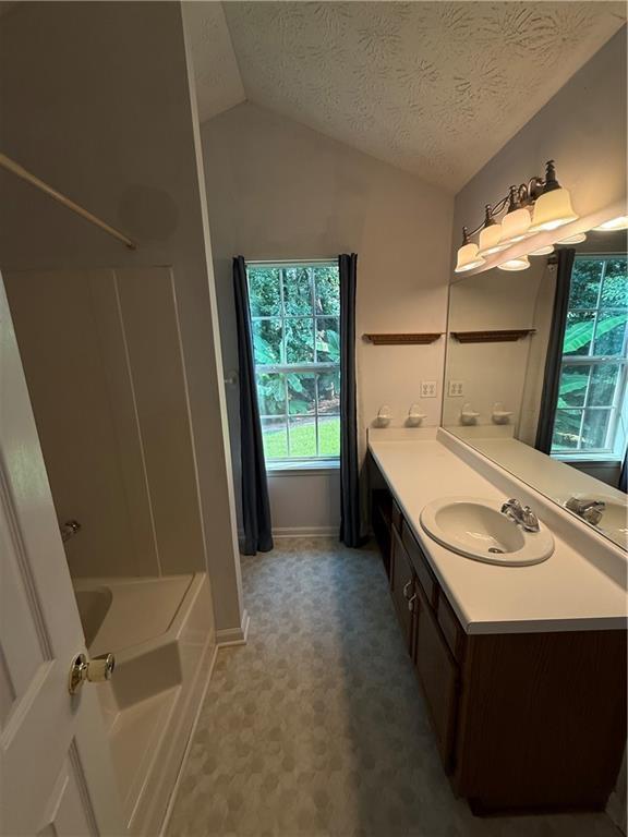 Building Photo - 3897 Saddlecreek Dr