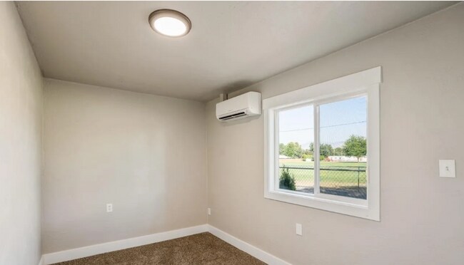 Building Photo - Charming Craftsman-Style Home in Boise 837...