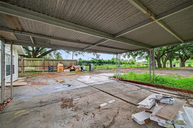 Building Photo - 3438 5th St