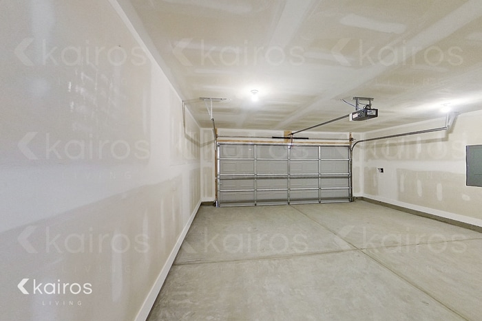 Building Photo - 203 Redwood Ct