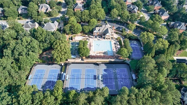 Building Photo - 870 Longstone Landing