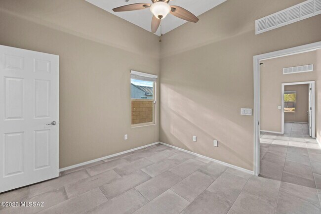 Building Photo - 9627 N Melandra Way