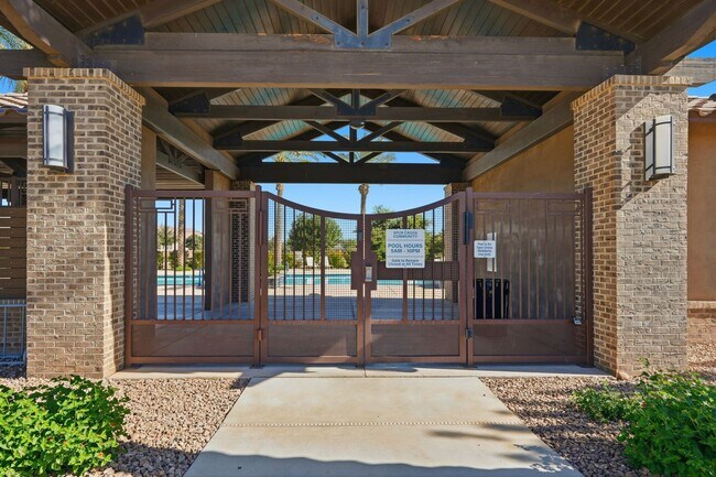 Building Photo - Gated Community Amazing ameneties