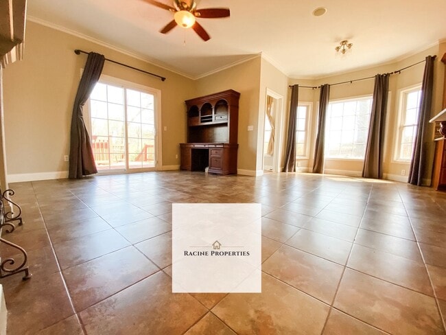 Building Photo - **Your Dream Home Awaits in This Exceptional Cul-de-Sac Retreat**