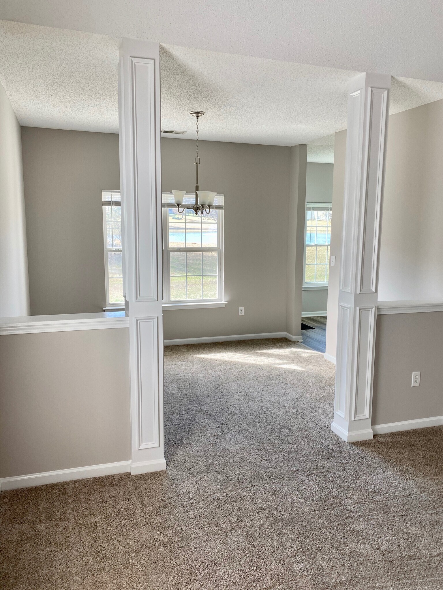 Attached dining room to great room amazing views of backyard and pond! - 1914 Conifer Cir