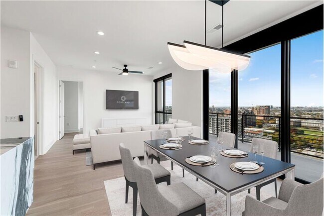 Building Photo - 3201 McKinney Ave