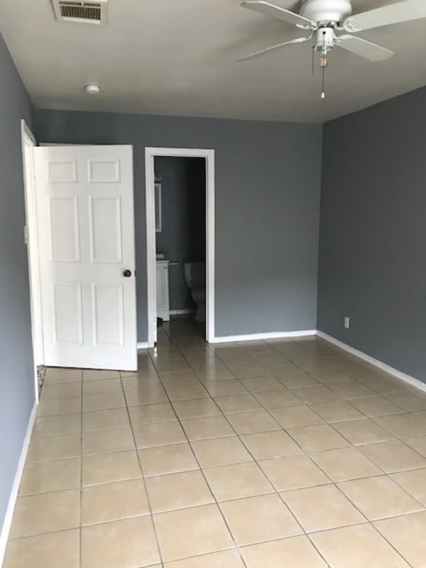 Building Photo - 7625 Windsor Oaks