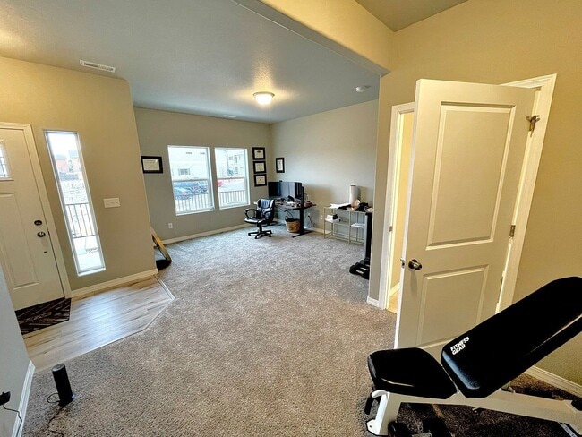 Building Photo - 7870 Bone Crk Pt