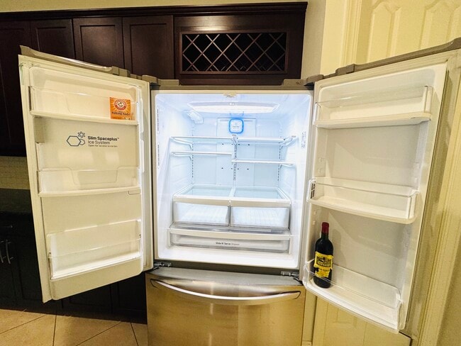 Building Photo - 21670 Red Latan Way