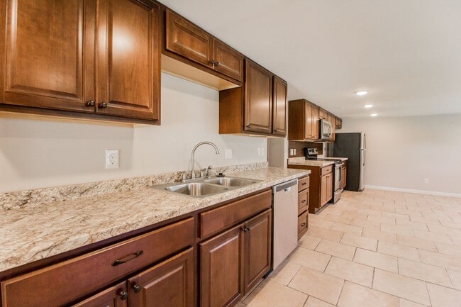 Building Photo - 2242 Zumbehl Rd