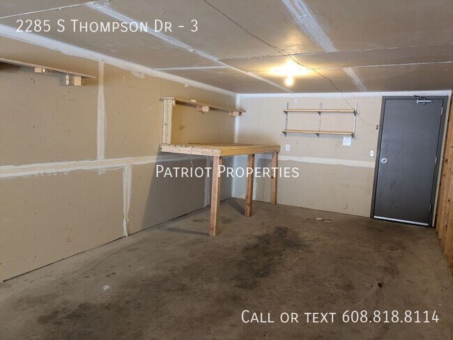 Building Photo - 2285 S Thompson Dr