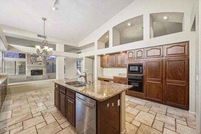 Building Photo - 14241 N 14th St