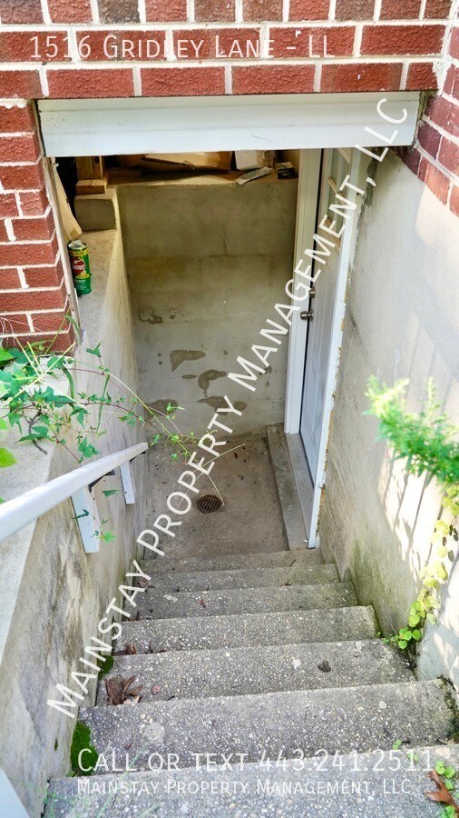 Building Photo - 1516 Gridley Ln