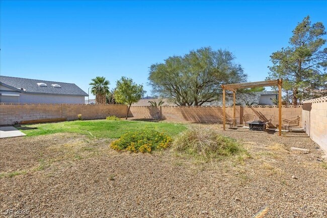 Building Photo - 720 Skipjack Dr