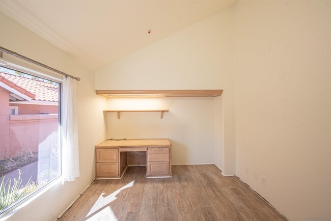 Building Photo - 11323 Caminito Corriente