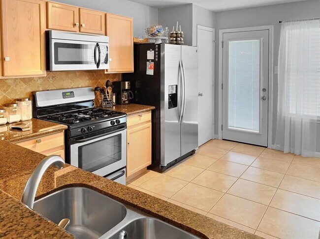 Building Photo - 21235 Bending Green Way