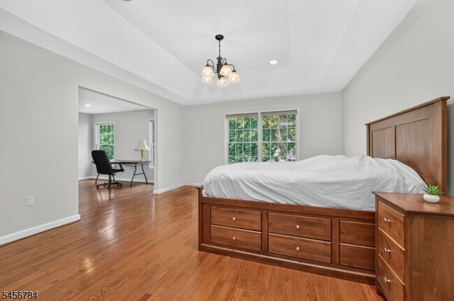 Building Photo - 7 Pinehurst Cir