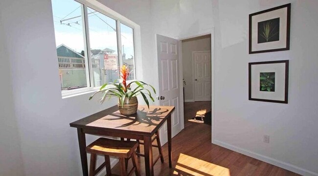 Building Photo - 103 Park St