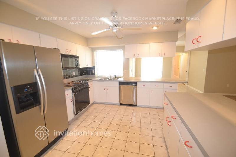 Building Photo - 4495 Diamond Cir E