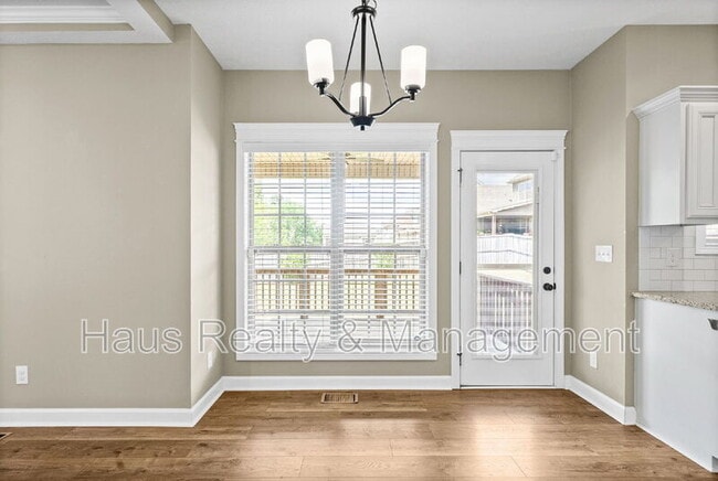 Building Photo - 415 Glenstone Springs Dr