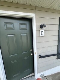 Building Photo - 131 Amy Ave