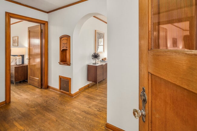 Building Photo - 711 N 68th St