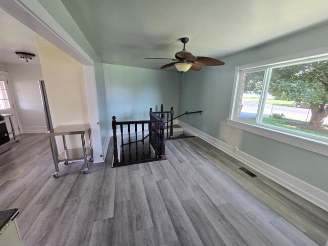 Building Photo - 309 E 200 S