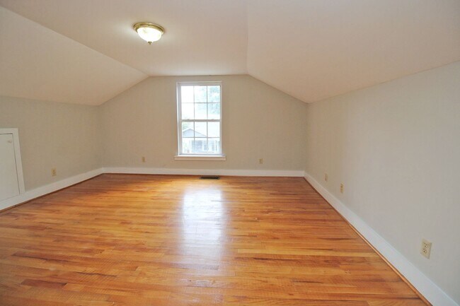 Building Photo - 1141 Virginia St
