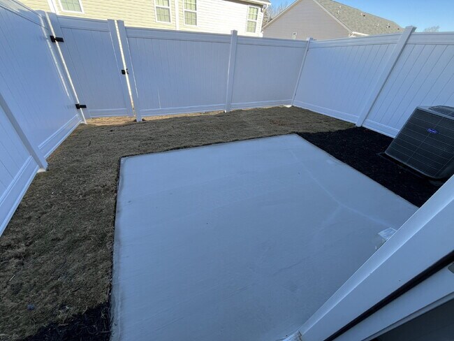 Building Photo - 228 Canopy Dr