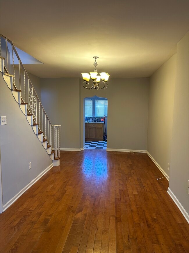 Building Photo - 1413 E Berks St