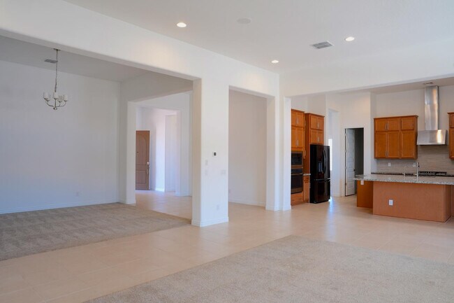 Building Photo - 27711 N 38th Dr