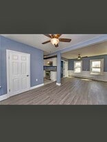 Building Photo - 415 Weeden St