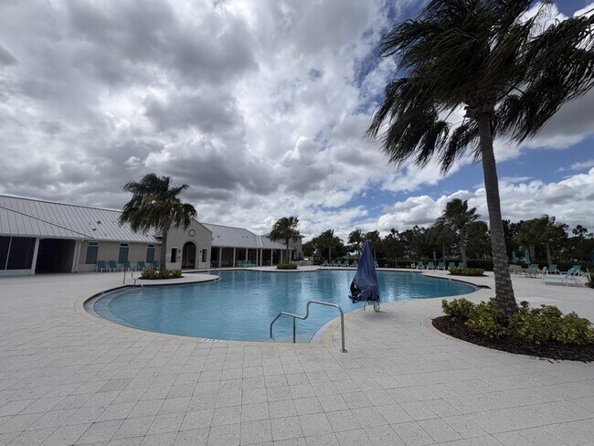 Building Photo - 11306 Leland Groves Dr