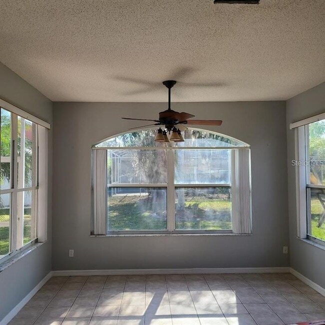 Building Photo - 2802 Baywood Ln