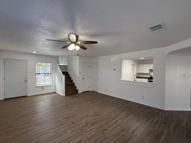 Building Photo - 6627 Diamond Pass