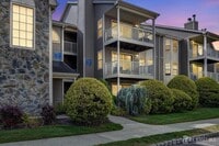 Building Photo - 54 Lear Ct