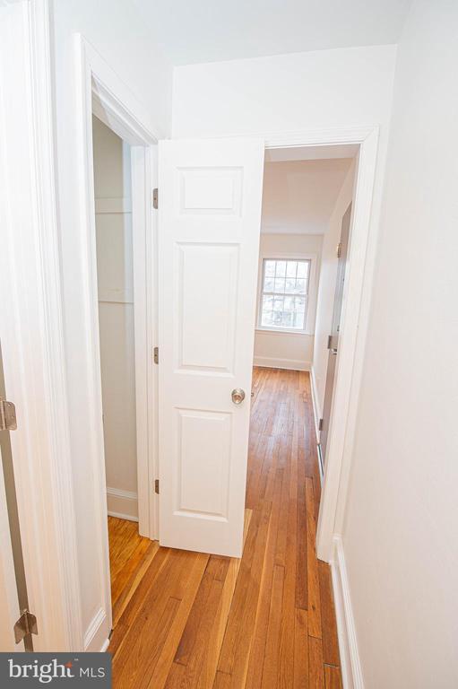 Building Photo - 308 N Division St