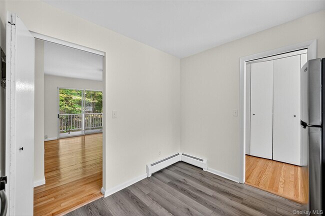 Building Photo - 19 Barnett Dr