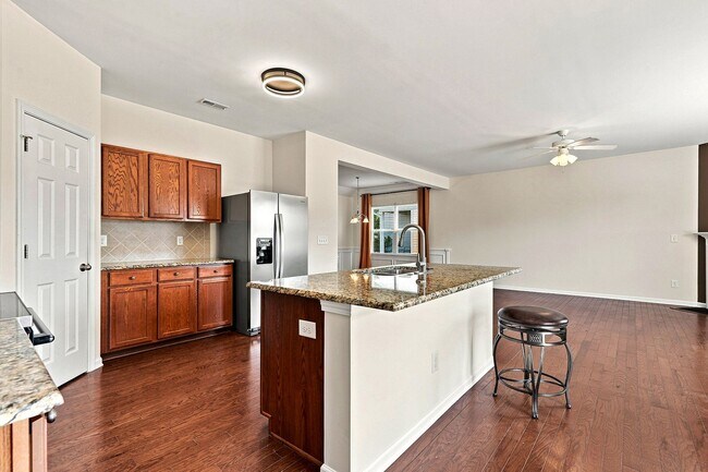 Building Photo - 4332 Burchard Dr