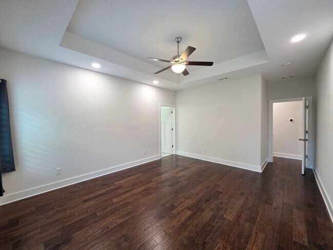 Building Photo - 4570 Omaha Dr