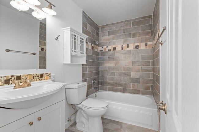 Building Photo - Remodelled Home In Large Backyard