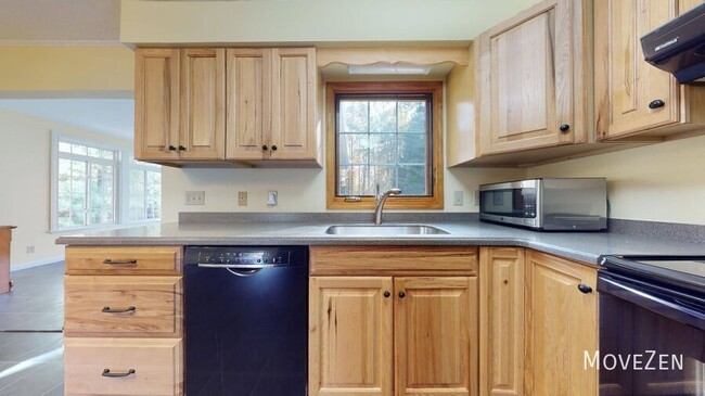 Building Photo - 3216 Bare Creek Ln