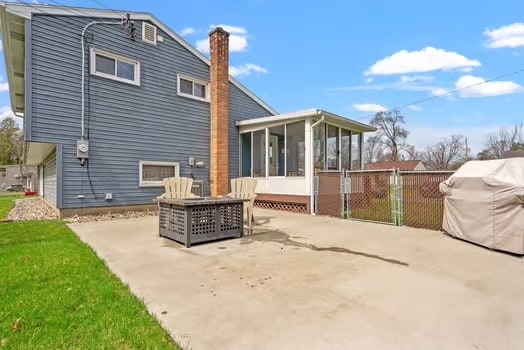 Building Photo - 51 Red Fox Dr