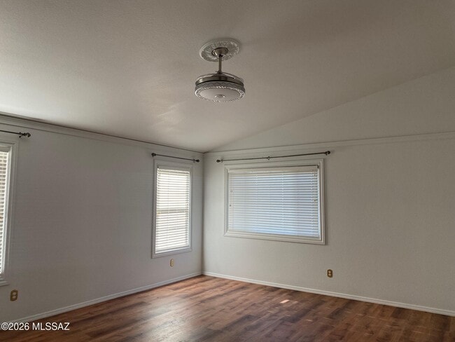 Building Photo - 5028 W Hurston Dr