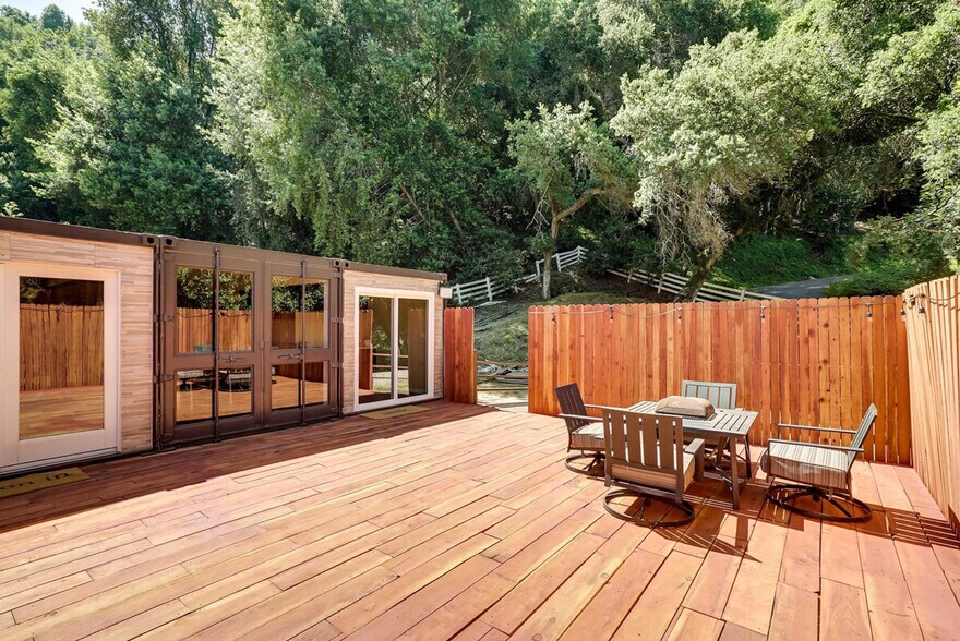 Building Photo - 5055 Old Dublin Rd