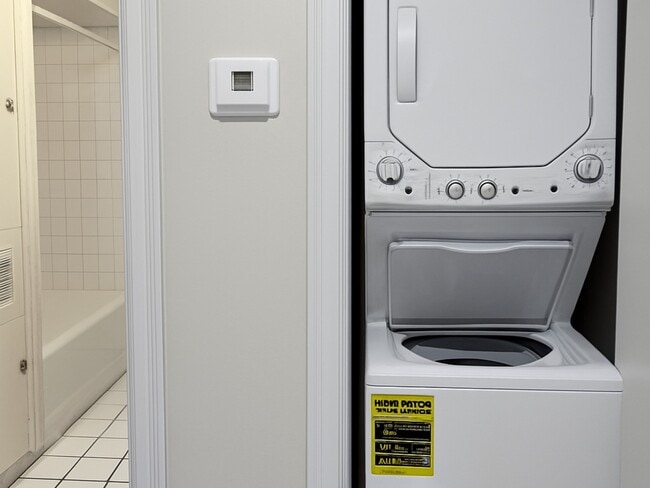 Building Photo - 2247 South Blvd