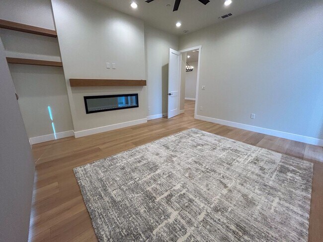 Building Photo - NEWLY BUILT HOME 4 Bed 2.5 Bathroom House in Paradise! Electricity and Solar Included!